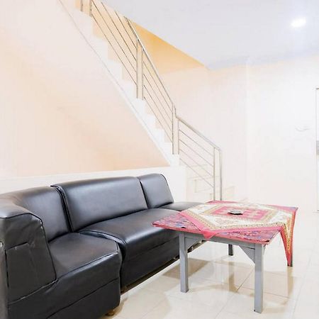 Waringin Residence Redpartner Medan Exteriér fotografie