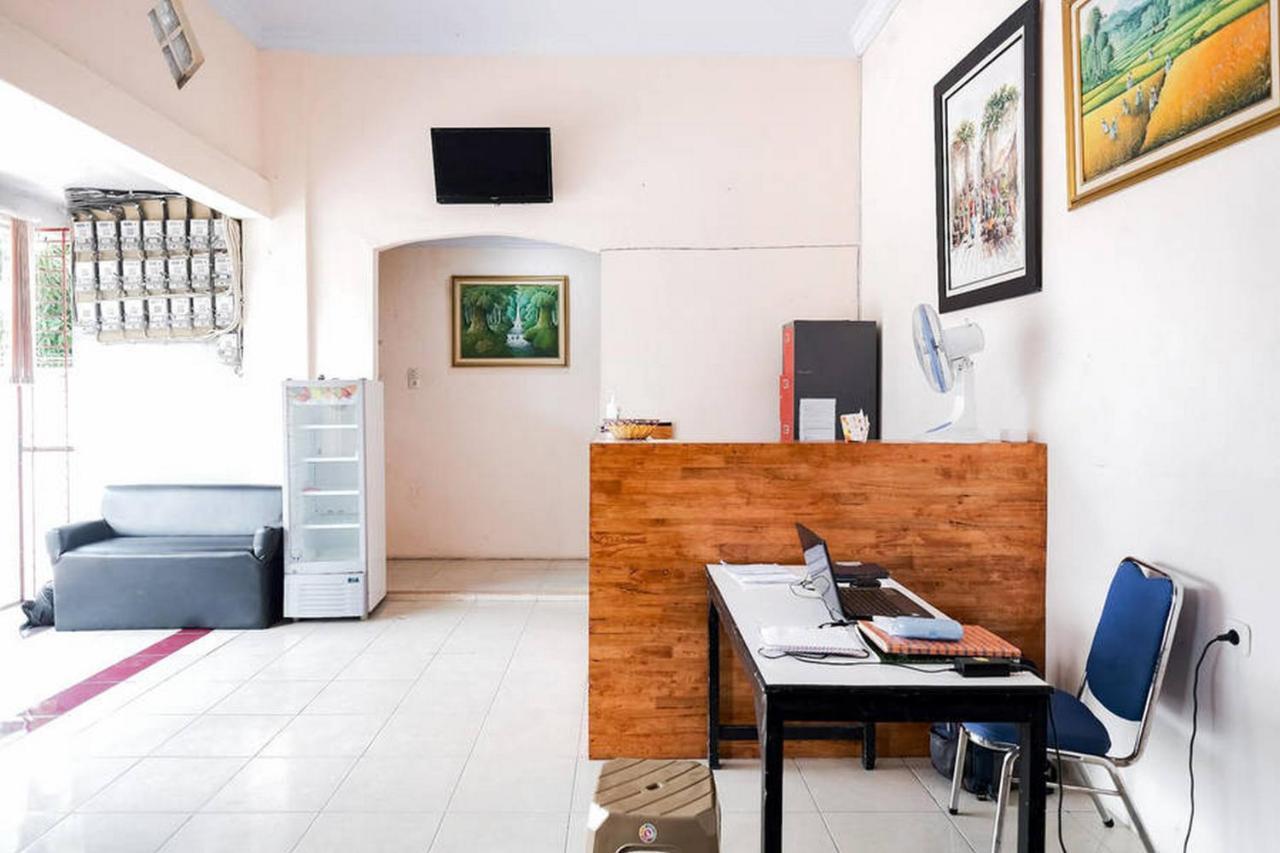 Waringin Residence Redpartner Medan Exteriér fotografie
